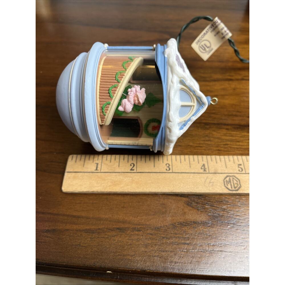 Vintage 1986 Hallmark Keepsake Magic Ornament “Christmas Morning” Light & Motion - Picture 9 of 9